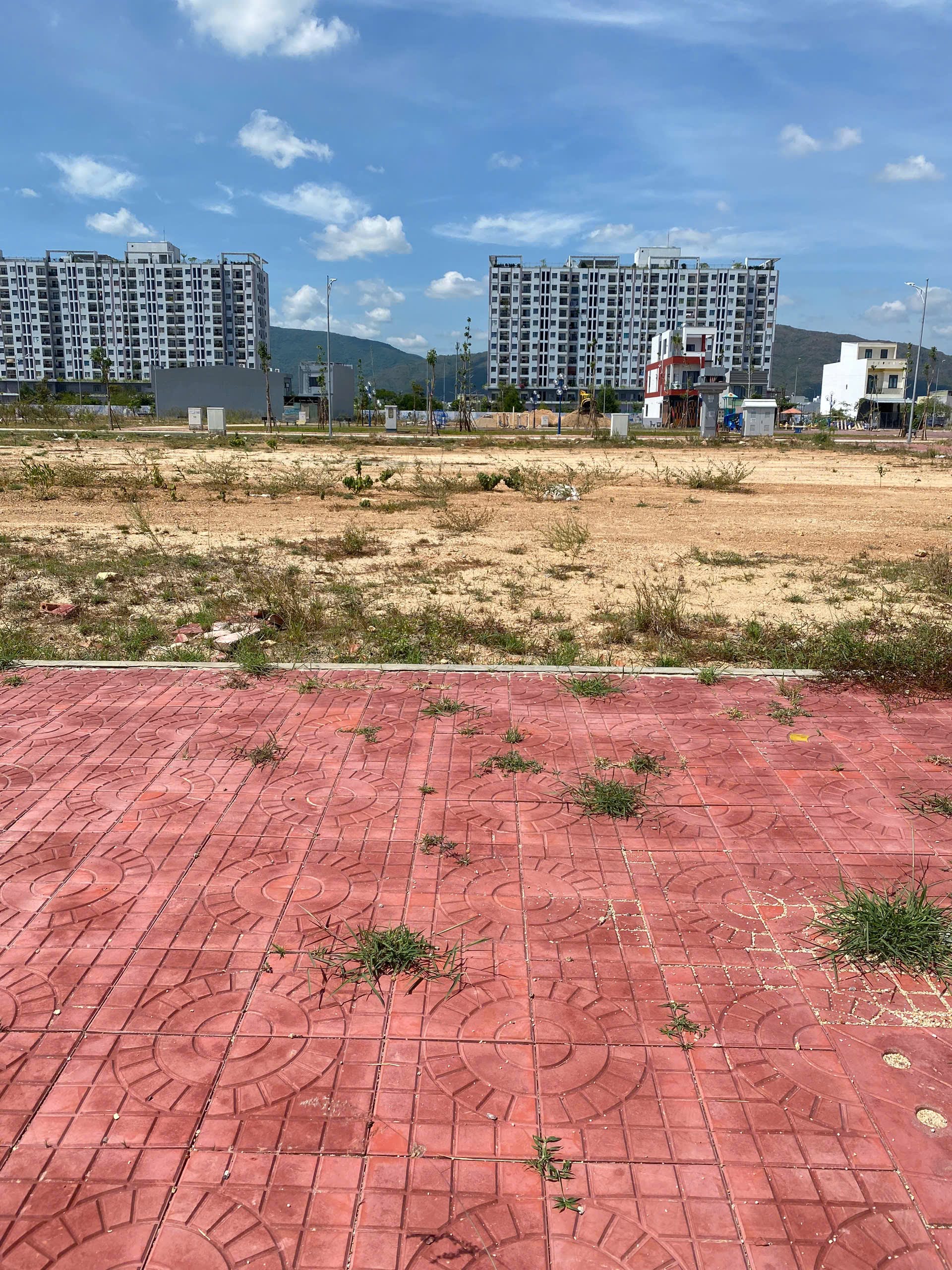 BÁN LÔ ĐẤT ĐẸP - KHU VỰC ECOHOME CHỢ DINH - QUY NHƠN ĐÔNG - GIA LAI