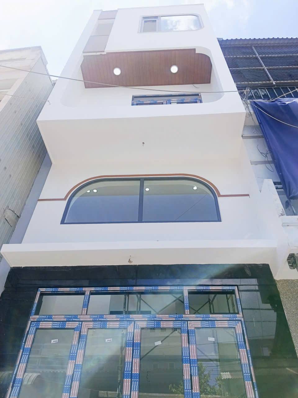 CẦN BÁN NHÀ MẶT TIỀN PHƯỜNG ĐỐNG ĐA ĐANG TRONG QUÁ TRÌNH HOÀN THIỆN