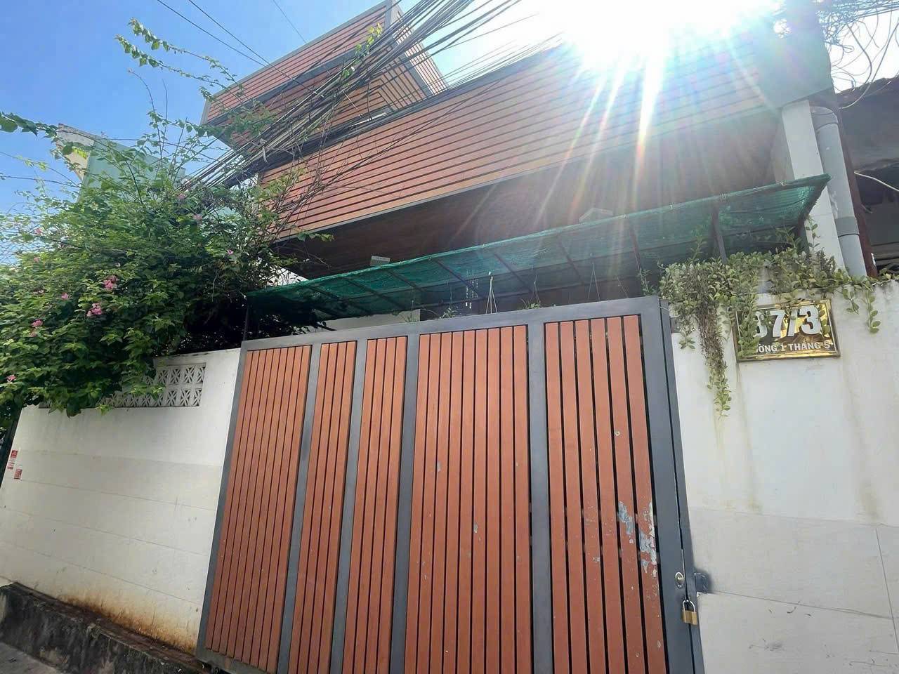 BÁN NHÀ 2 TẦNG HẺM CẠN ĐƯỜNG 1/5 TRUNG TÂM QUY NHƠN