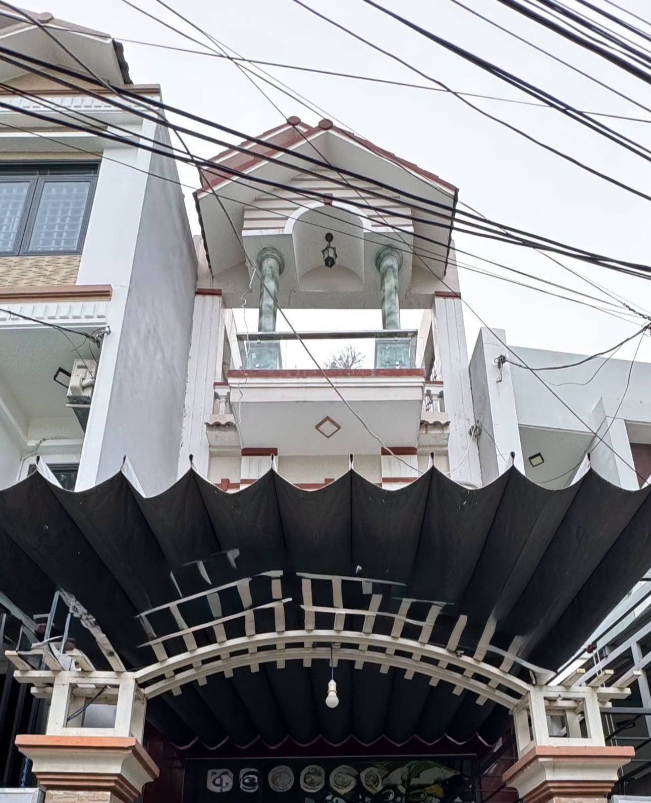 BÁN NHÀ 3 TẦNG ĐƯỜNG Ô TÔ GẦN HOÀNG VĂN THỤ, QUY NHƠN