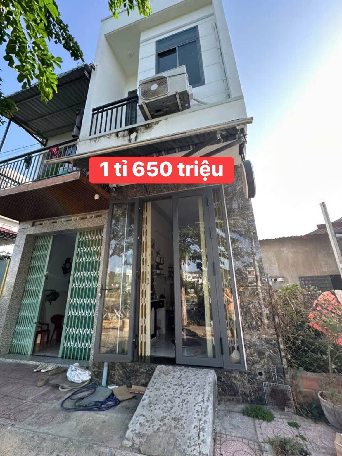 BÁN NHÀ MẶT TIỀN ĐƯỜNG NỘI BỘ BỜ KÈ CẦU CHỮ Y - KHÔNG SỔ GIẤY TỜ HỢP LỆ