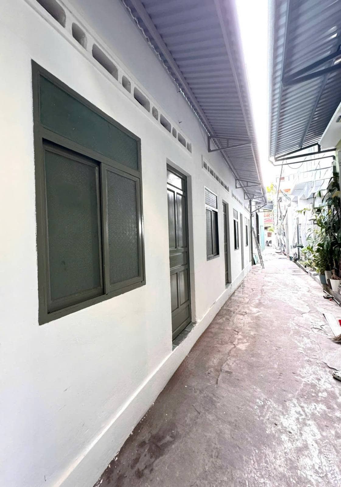 BÁN NHÀ HẺM NGÔ MÂY ĐANG CHO THUÊ DÃY TRỌ NGAY TRUNG TÂM QUY NHƠN