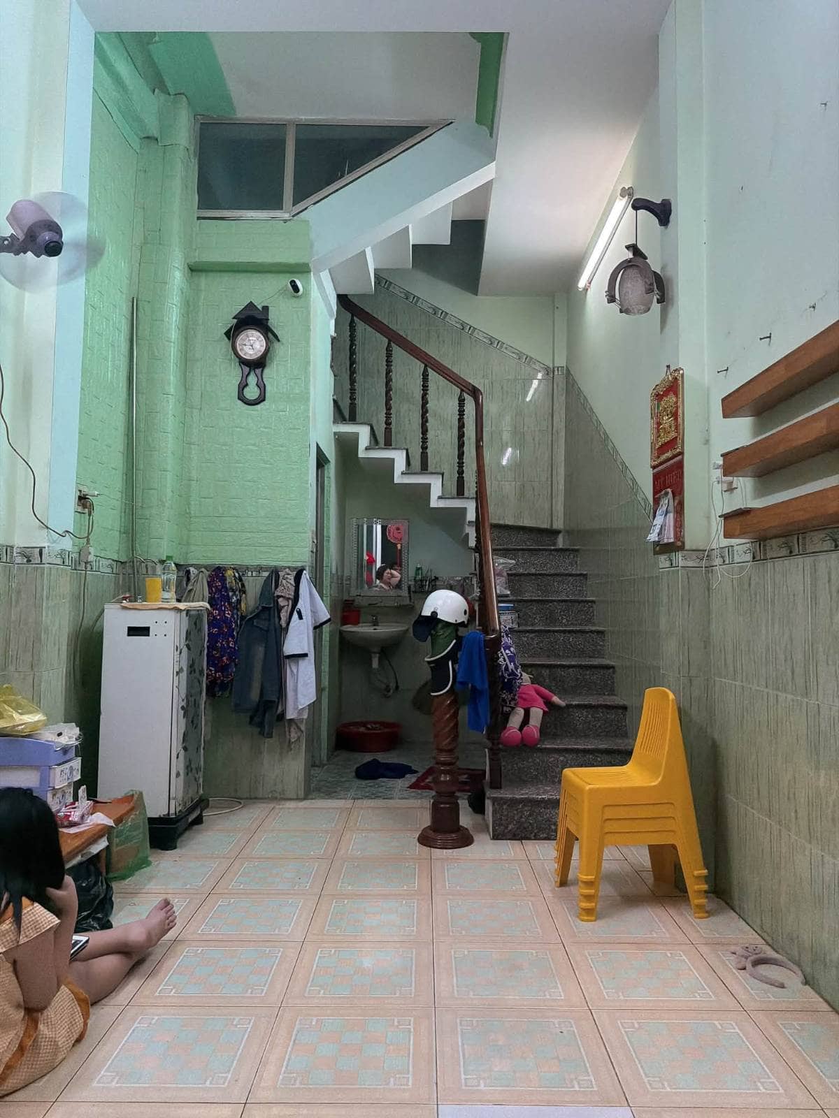 BÁN NHÀ 3 TẦNG ĐƯỜNG HOÀNG HOA THÁM NGAY CHỢ ĐẦM.