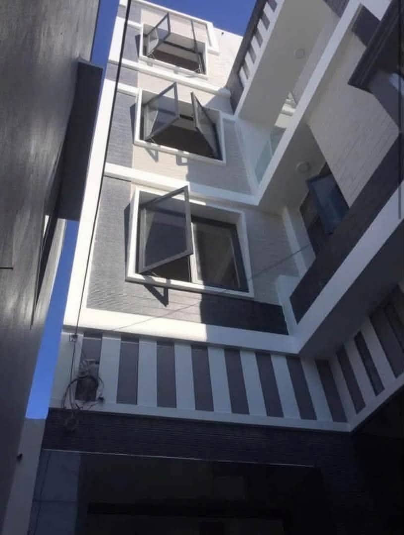 CẦN BÁN DÃY TRỌ CAO CẤP4 TẦNG ĐƯỜNG CẦN VƯƠNG FULL NỘI THẤT - TRUNG TÂM QUY NHƠN